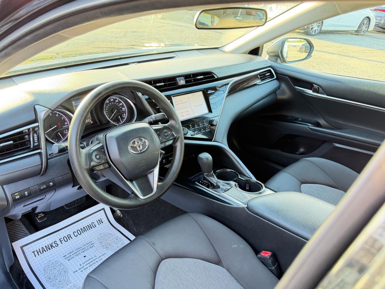 Toyota Camry LE Auto (Natl) 2018
