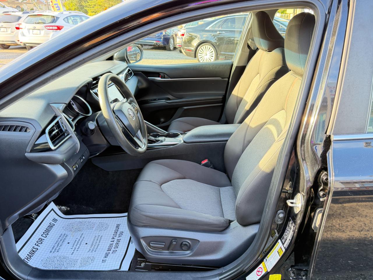 Toyota Camry LE Auto (Natl) 2018