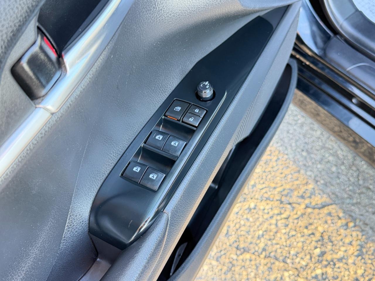 Toyota Camry LE Auto (Natl) 2018