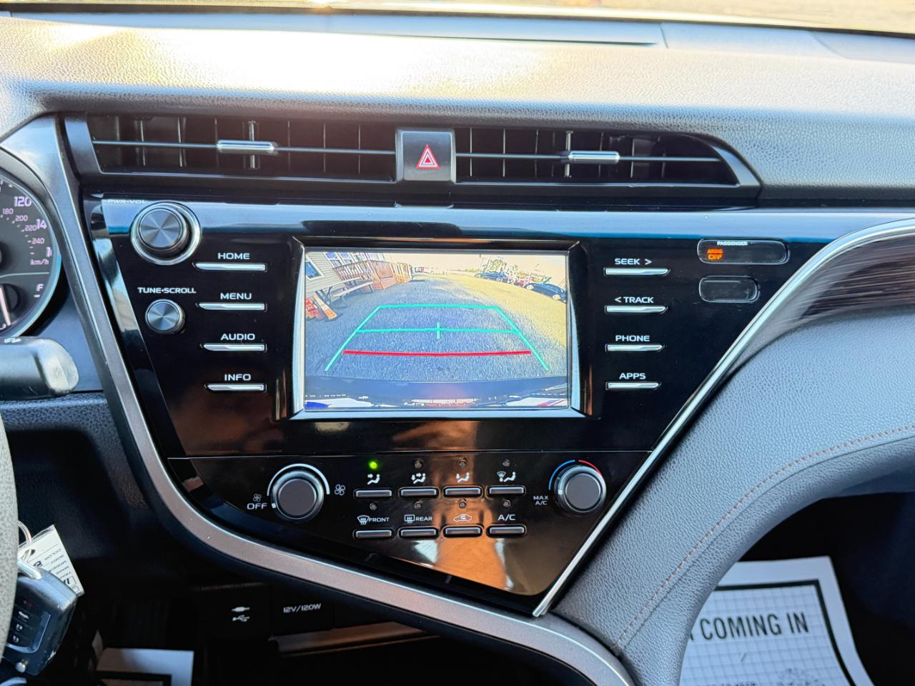 Toyota Camry LE Auto (Natl) 2018