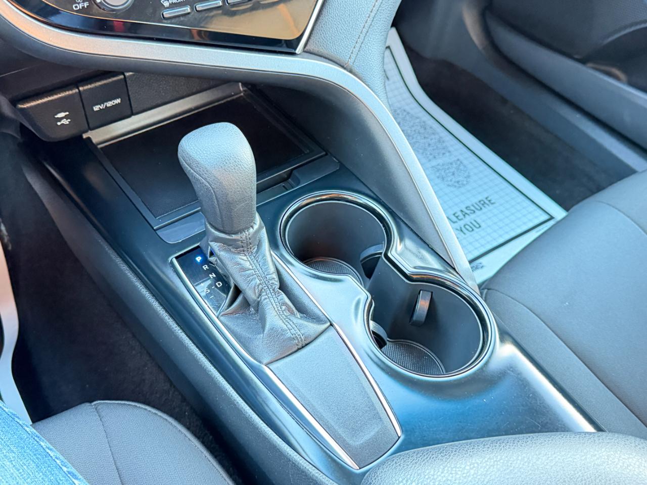 Toyota Camry LE Auto (Natl) 2018