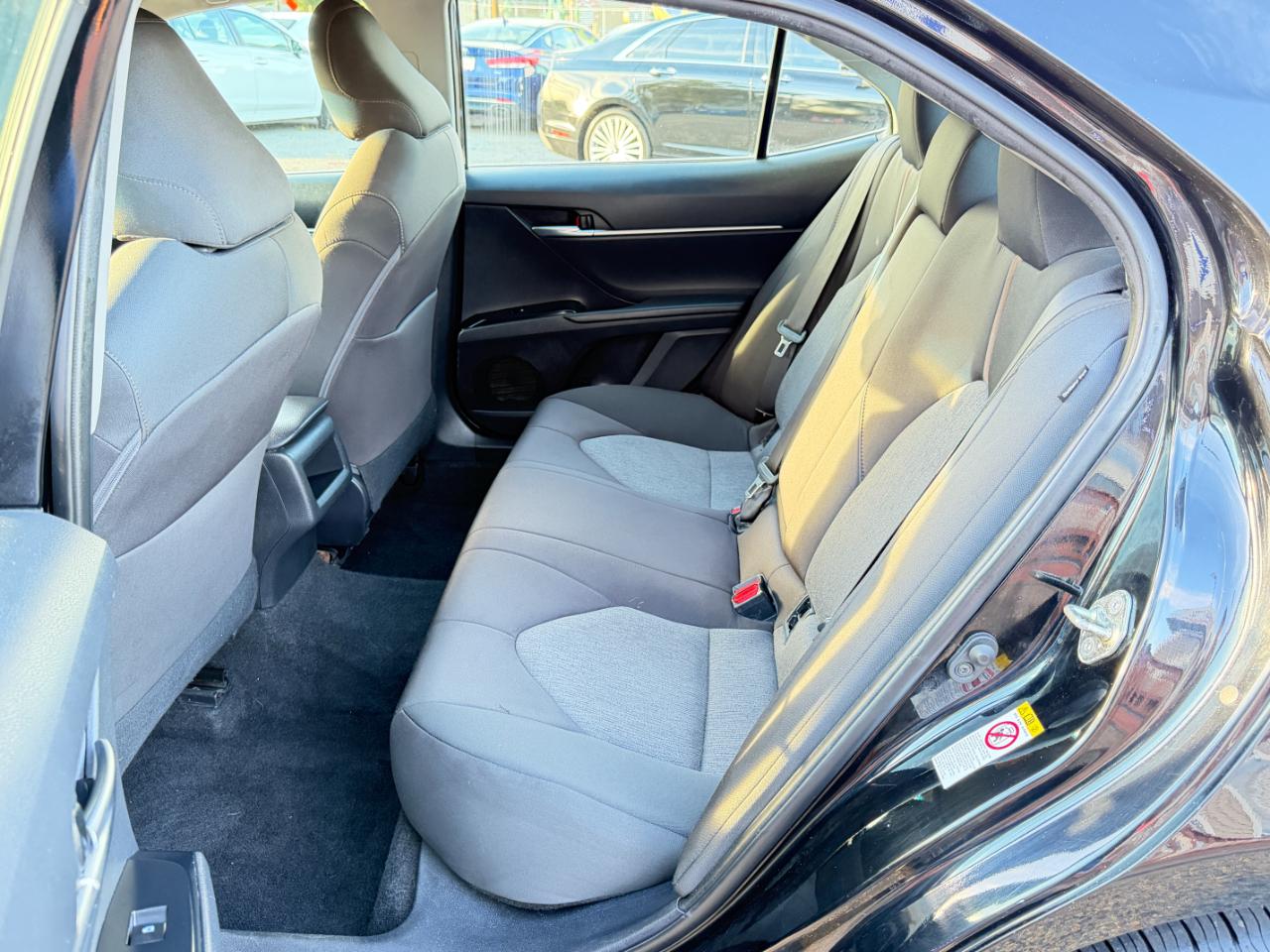 Toyota Camry LE Auto (Natl) 2018