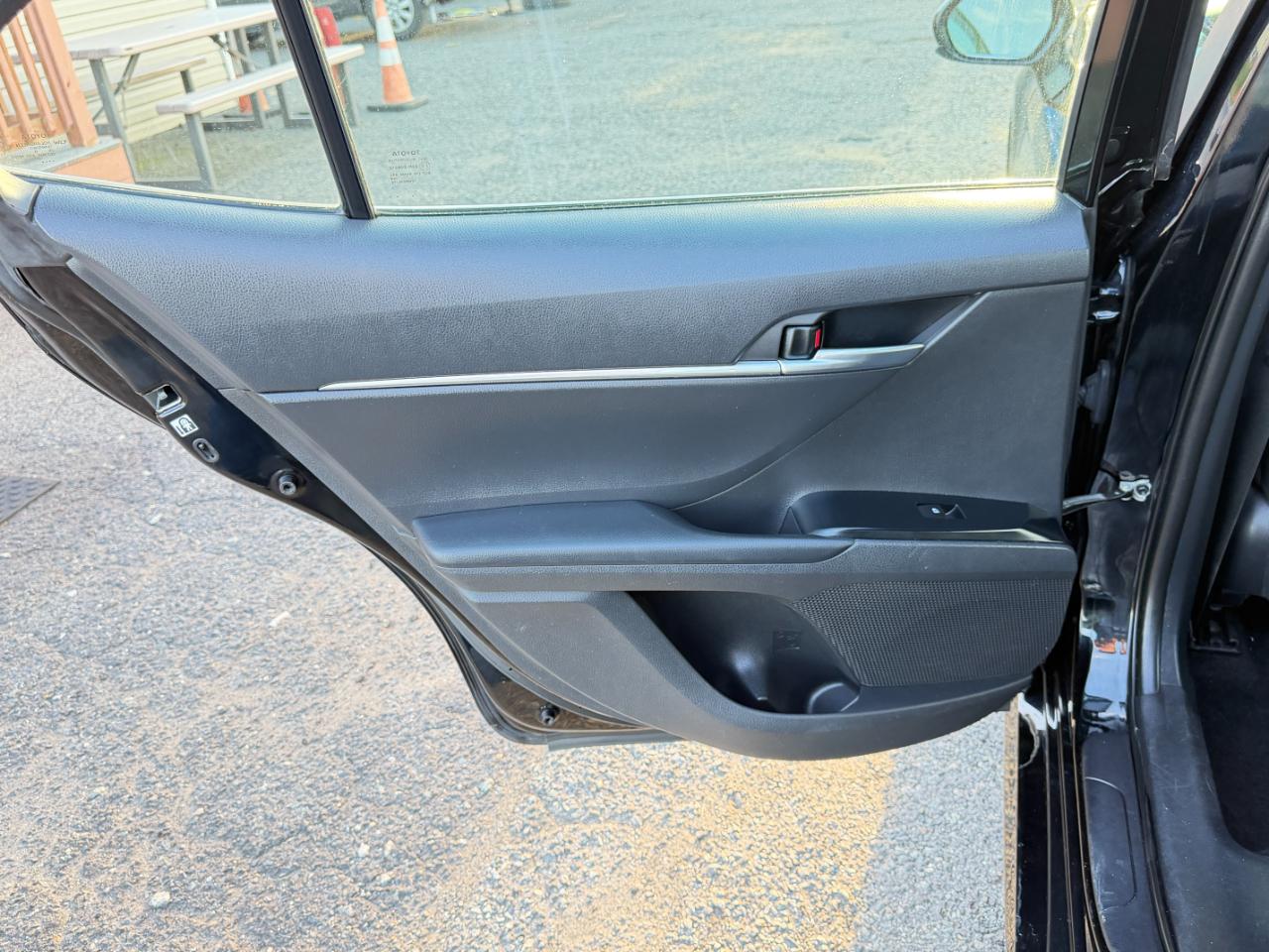 Toyota Camry LE Auto (Natl) 2018