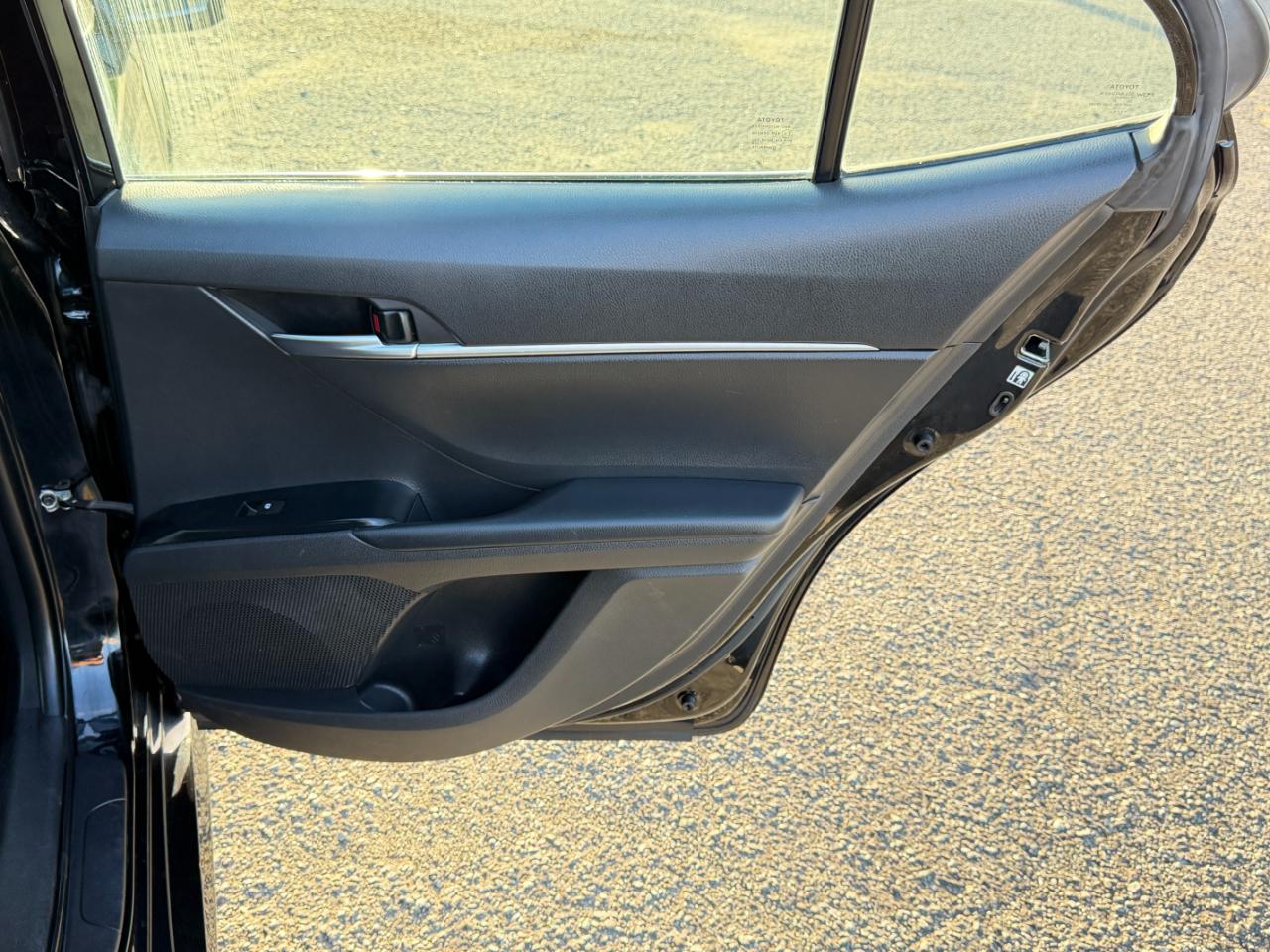Toyota Camry LE Auto (Natl) 2018