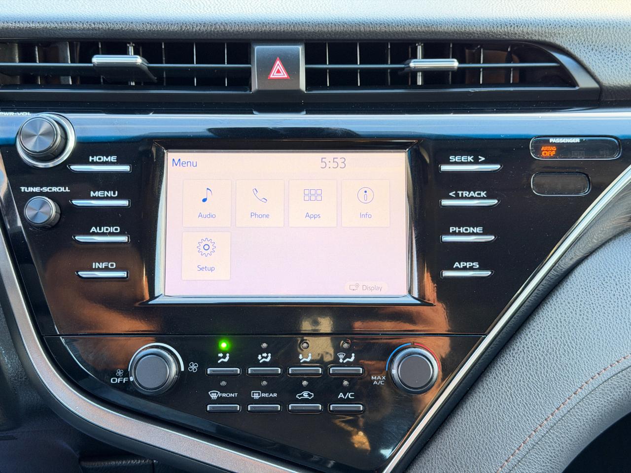 Toyota Camry LE Auto (Natl) 2018