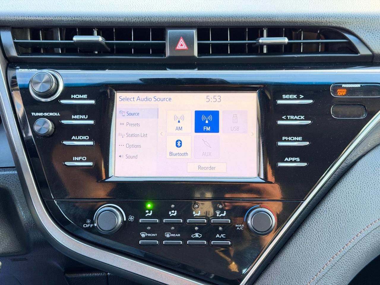 Toyota Camry LE Auto (Natl) 2018
