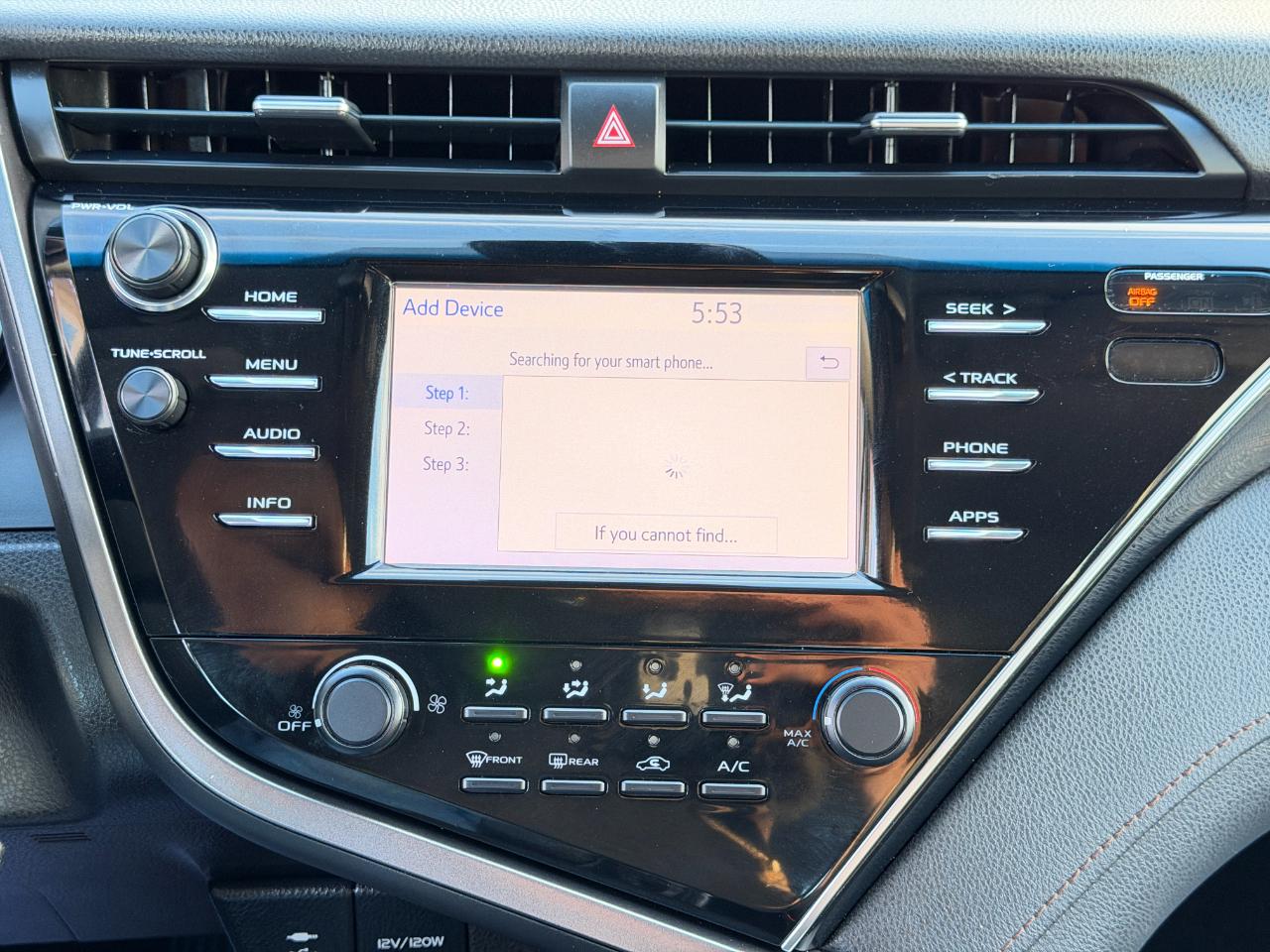 Toyota Camry LE Auto (Natl) 2018