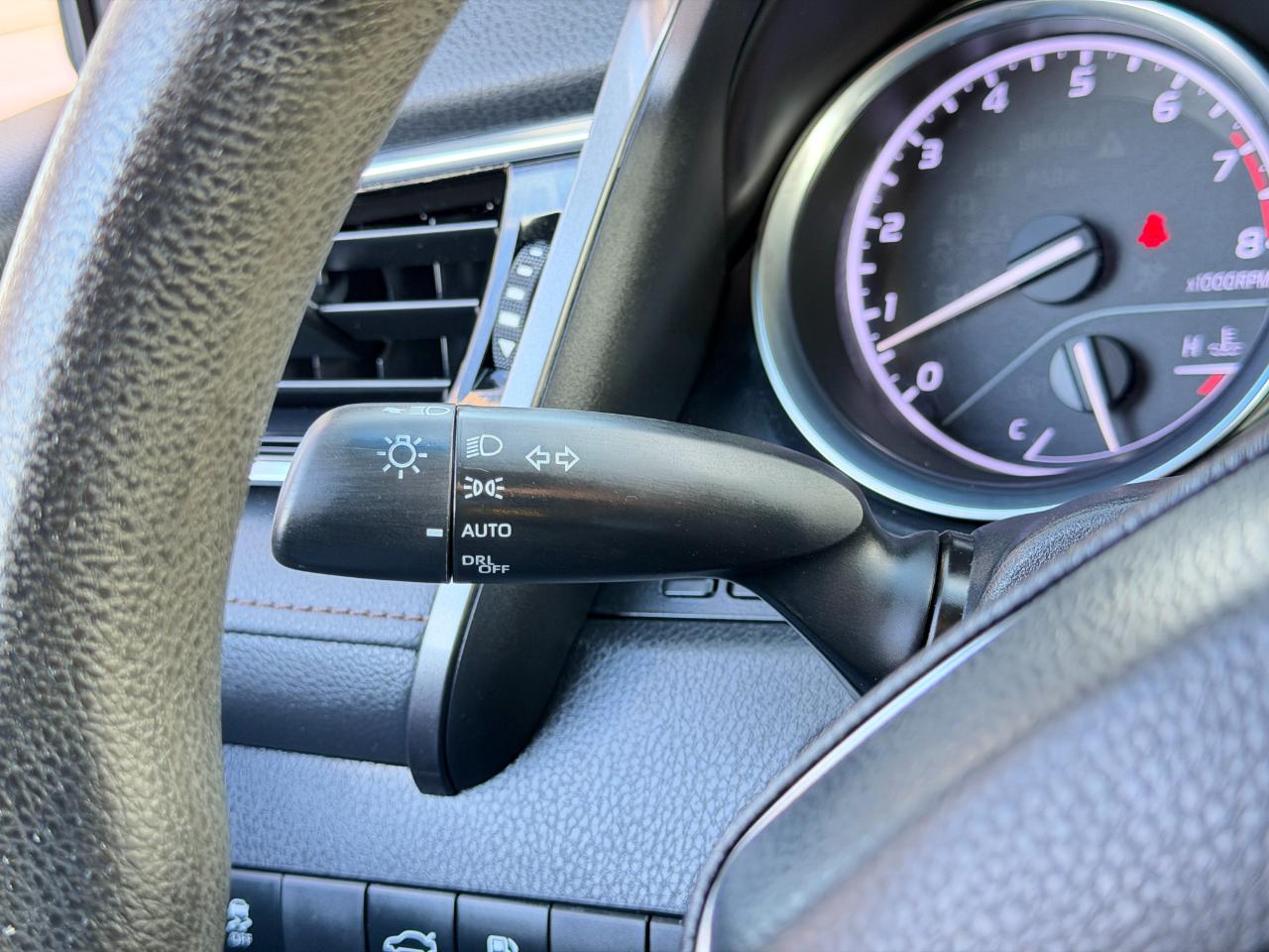 Toyota Camry LE Auto (Natl) 2018
