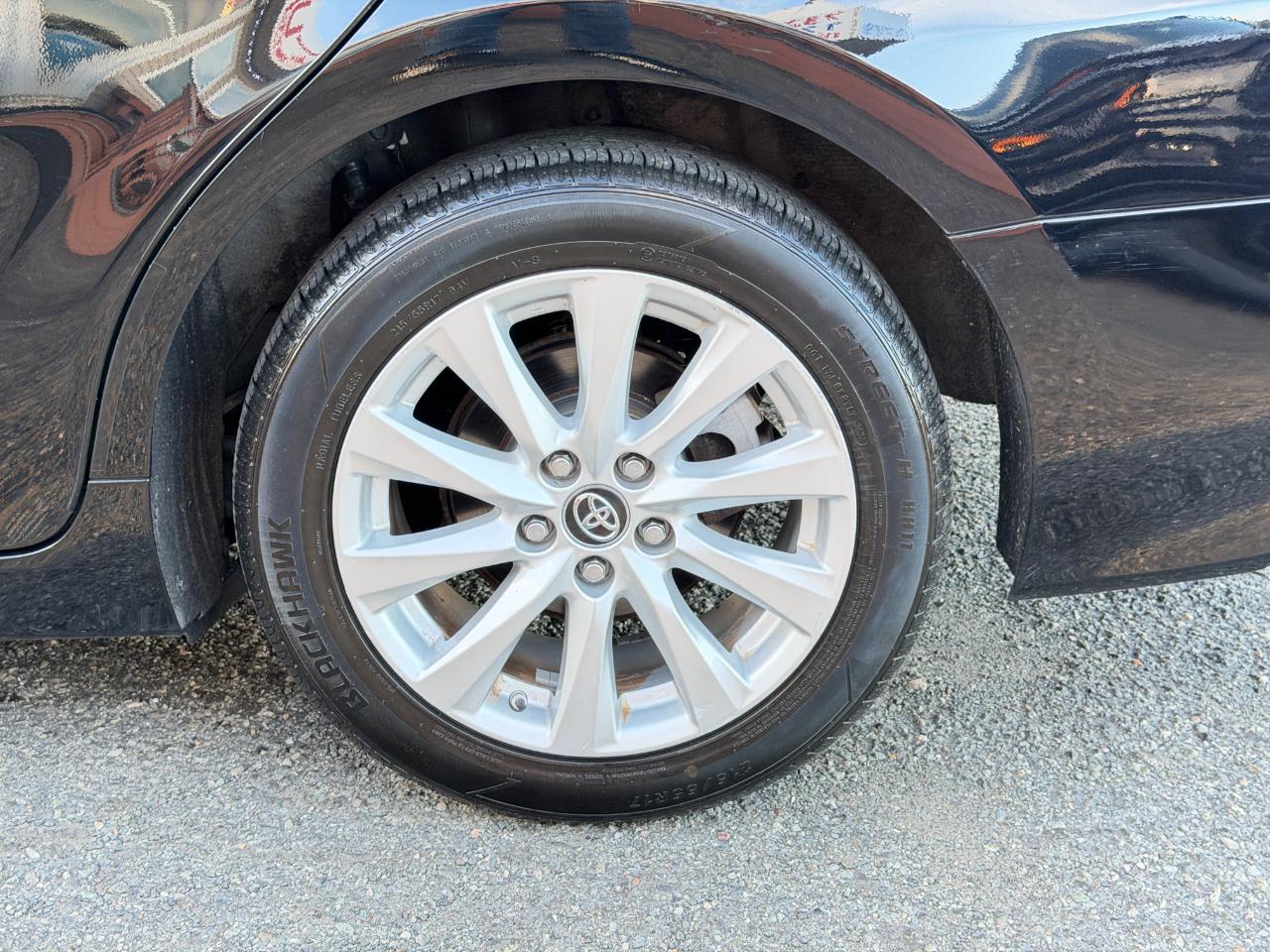 Toyota Camry LE Auto (Natl) 2018