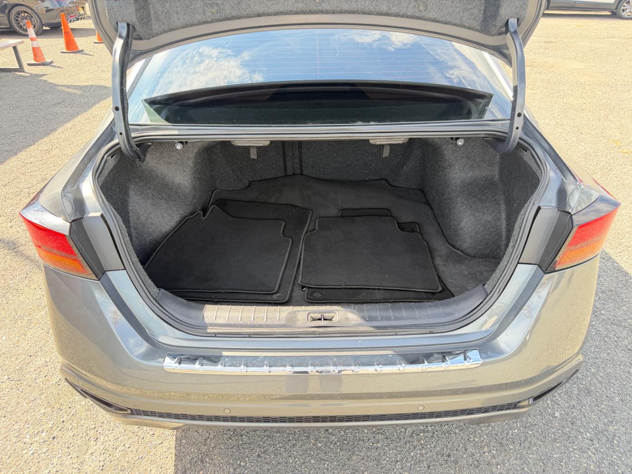 Nissan Altima 2.5 SV AWD Sedan 2020