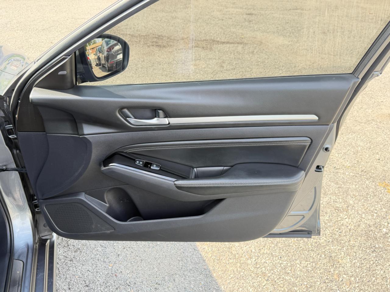Nissan Altima 2.5 SV AWD Sedan 2020