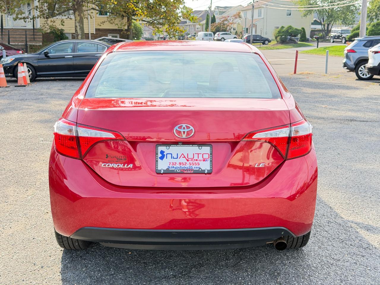Toyota Corolla 4dr Sedan LE Auto 2014