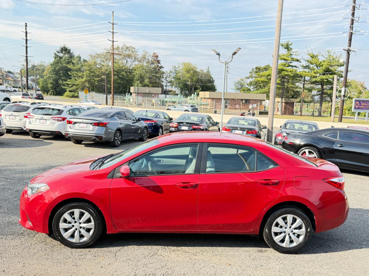 Toyota Corolla 4dr Sedan LE Auto 2014