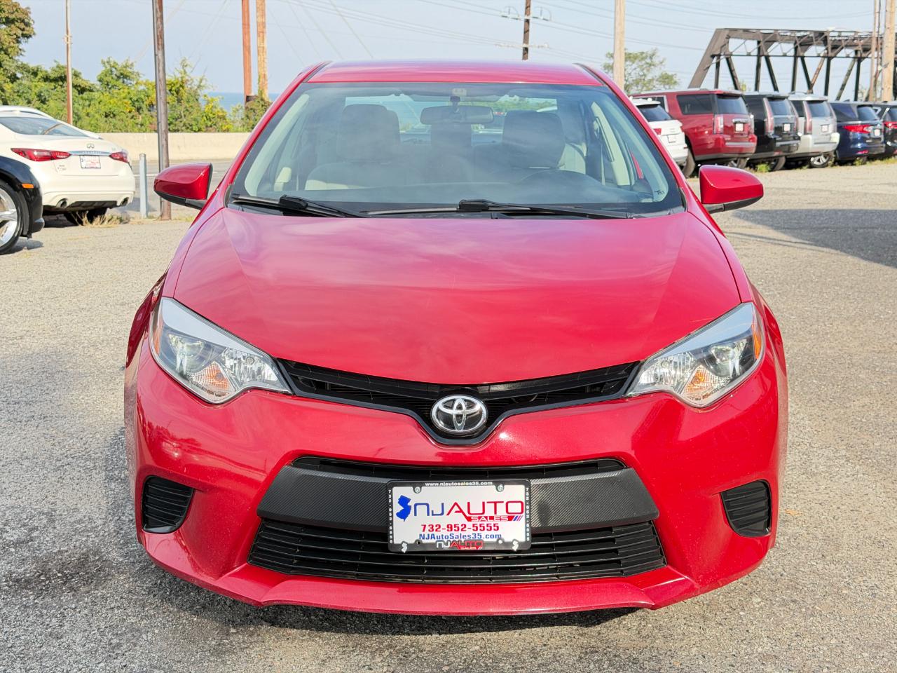 Toyota Corolla 4dr Sedan LE Auto 2014