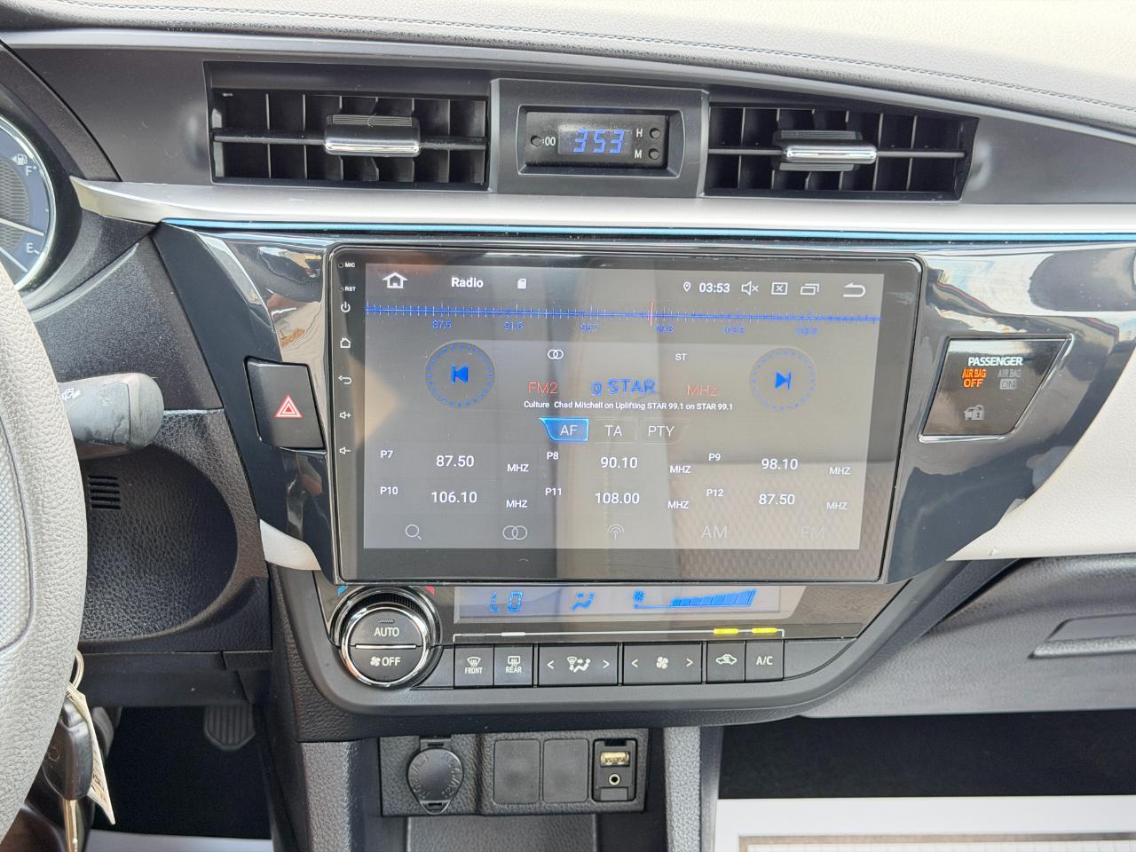 Toyota Corolla 4dr Sedan LE Auto 2014
