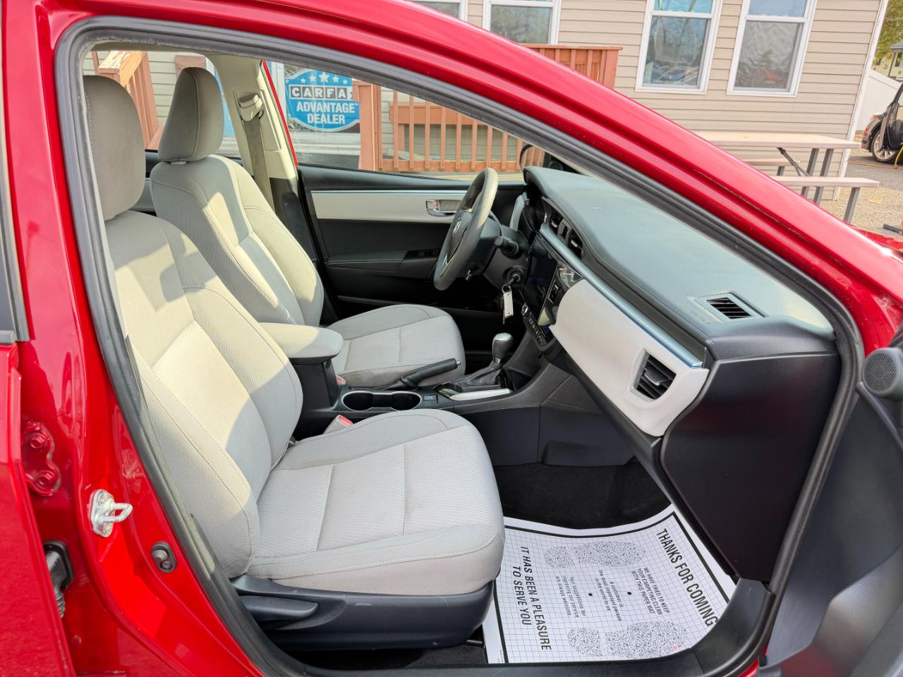 Toyota Corolla 4dr Sedan LE Auto 2014