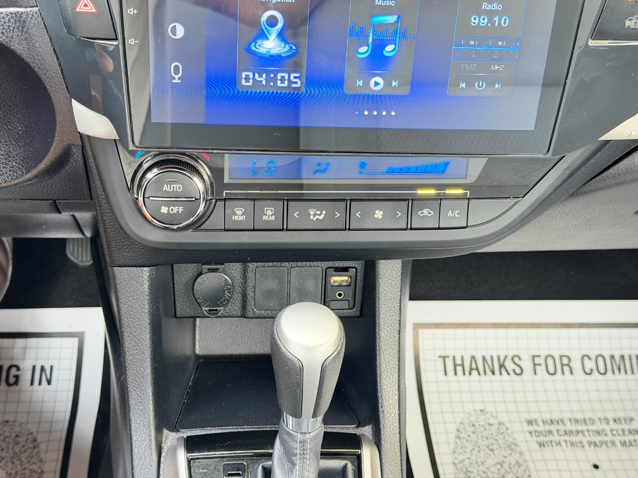 Toyota Corolla 4dr Sedan LE Auto 2014