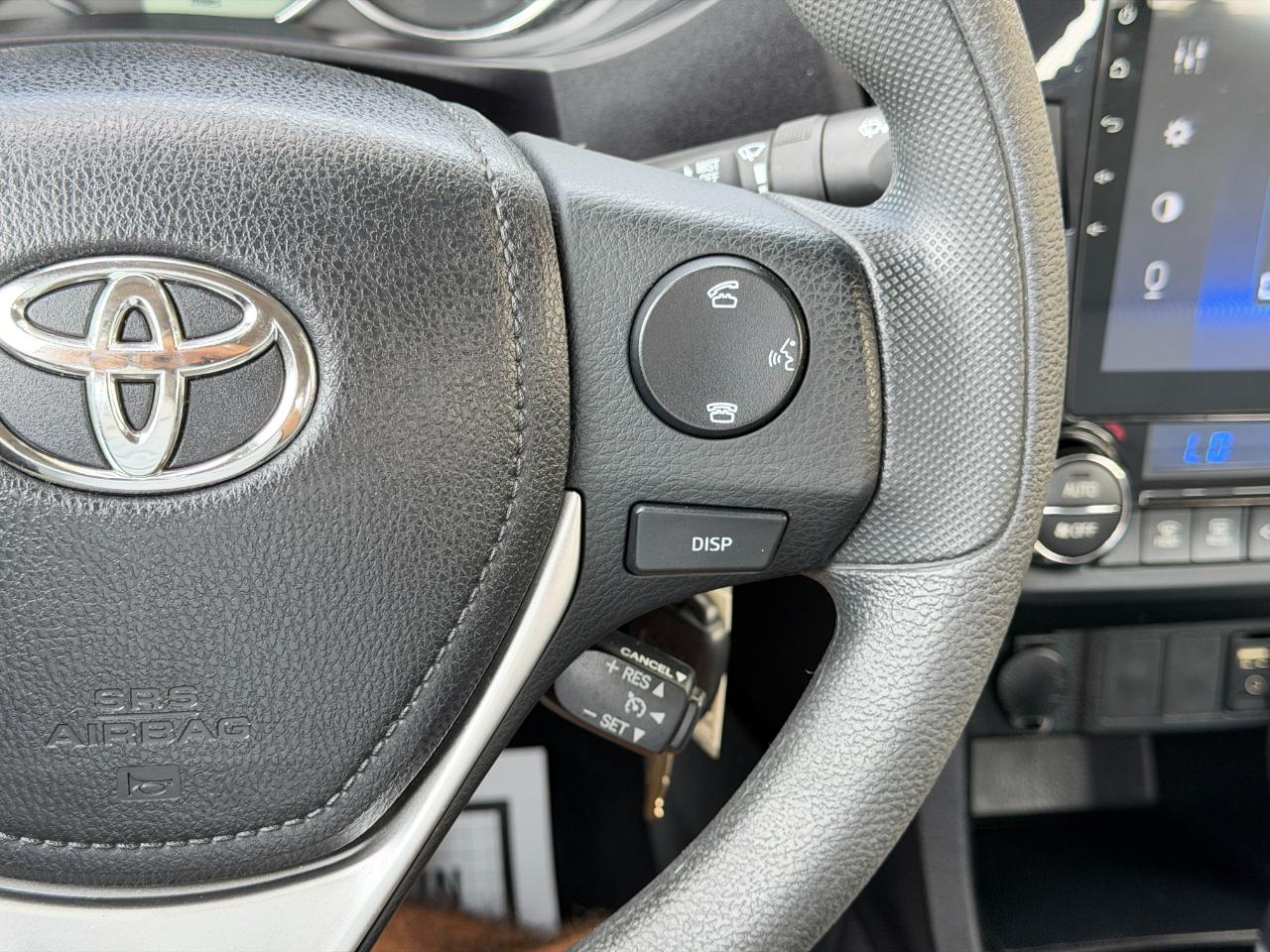 Toyota Corolla 4dr Sedan LE Auto 2014