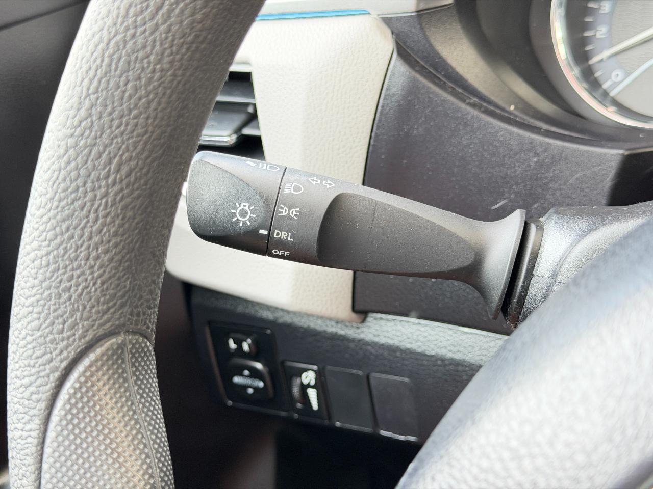 Toyota Corolla 4dr Sedan LE Auto 2014