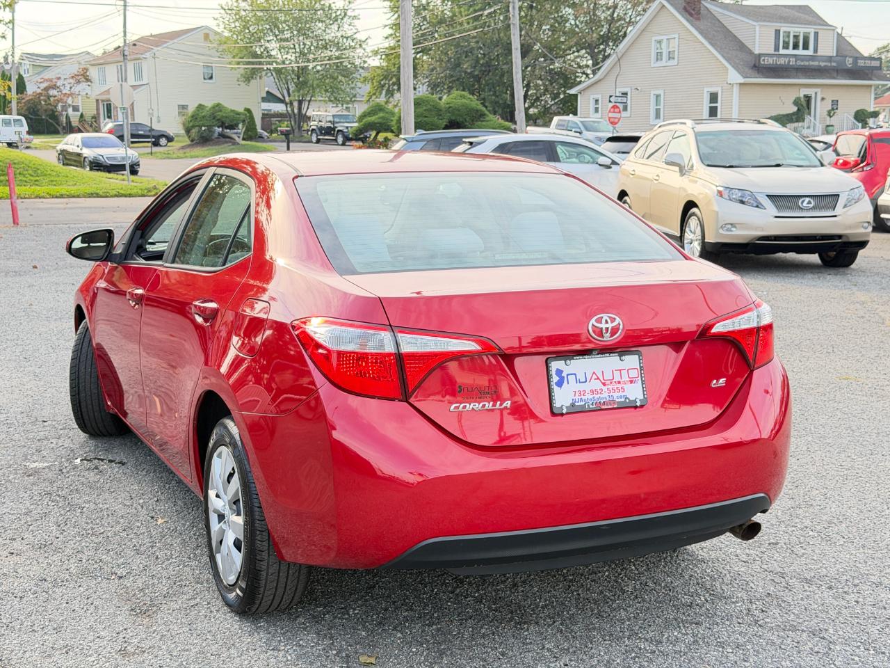 Toyota Corolla 4dr Sedan LE Auto 2014