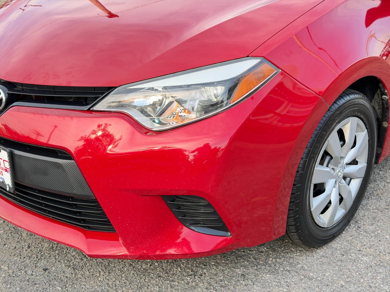 Toyota Corolla 4dr Sedan LE Auto 2014