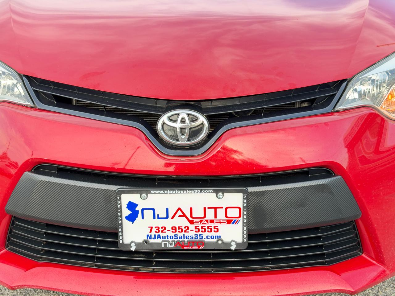 Toyota Corolla 4dr Sedan LE Auto 2014