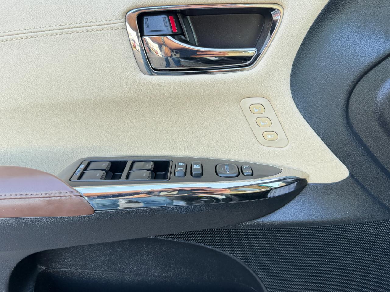 Toyota Avalon XLE Premium 2015