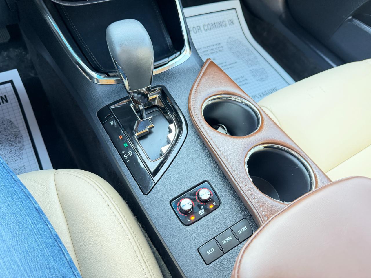 Toyota Avalon XLE Premium 2015