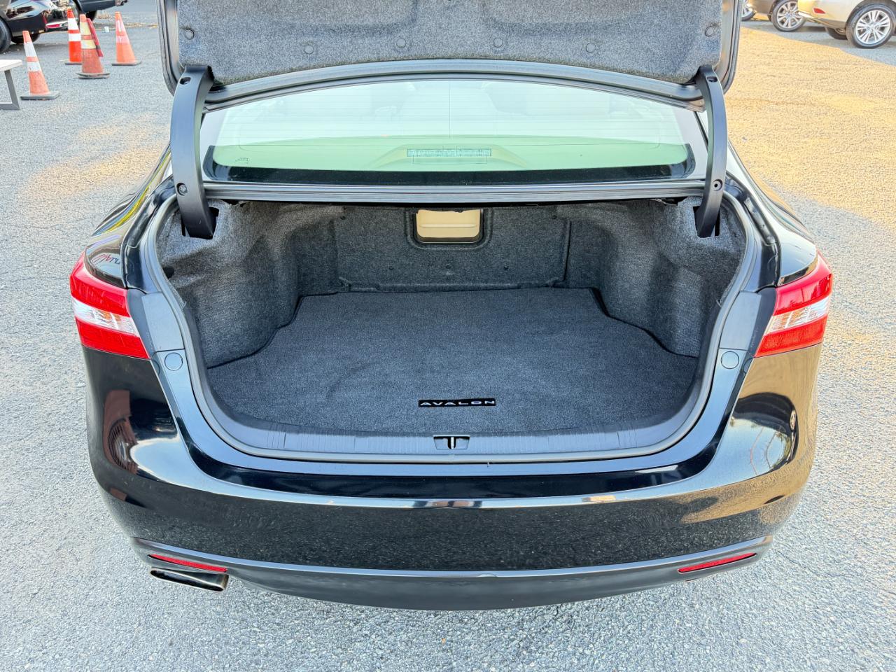 Toyota Avalon XLE Premium 2015
