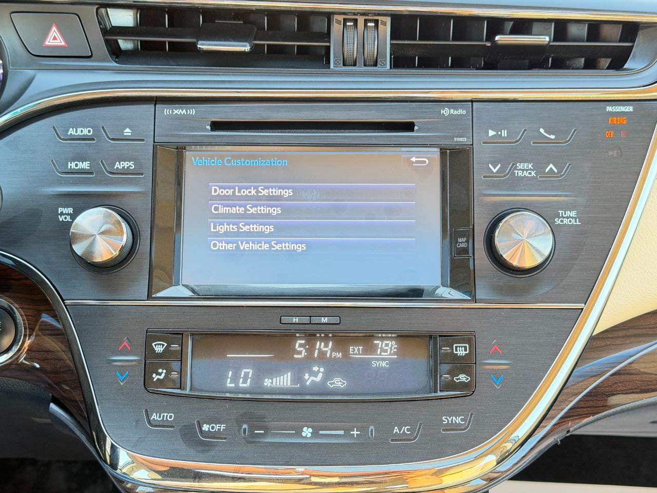 Toyota Avalon XLE Premium 2015