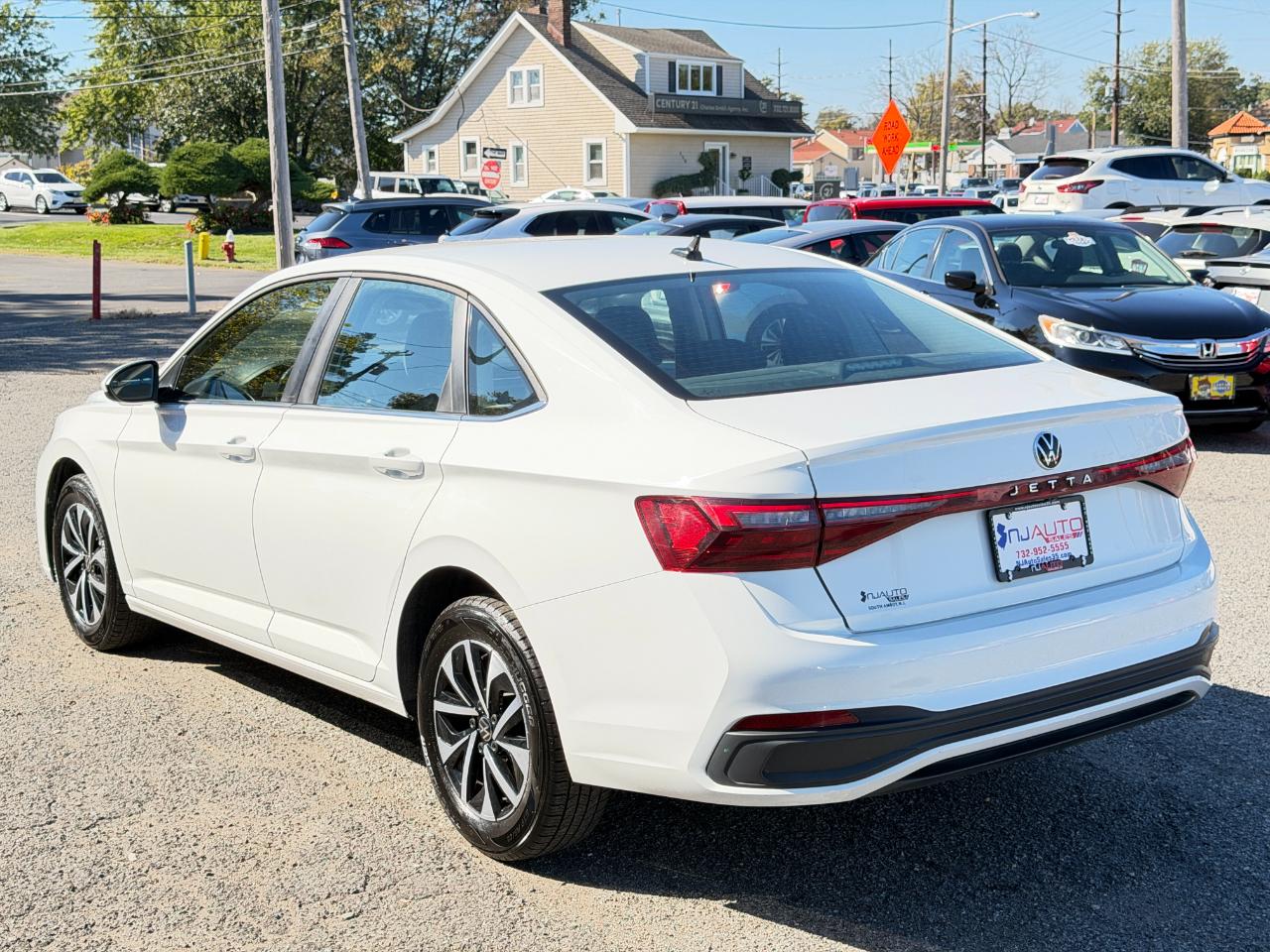 Volkswagen Jetta S Auto 2025