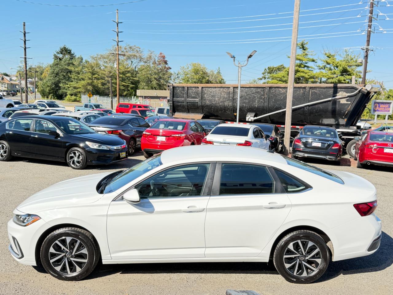 Volkswagen Jetta S Auto 2025