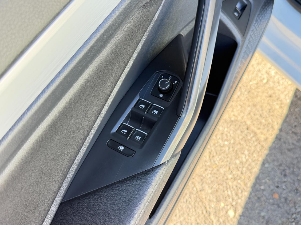 Volkswagen Jetta S Auto 2025