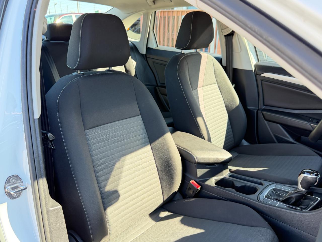 Volkswagen Jetta S Auto 2025
