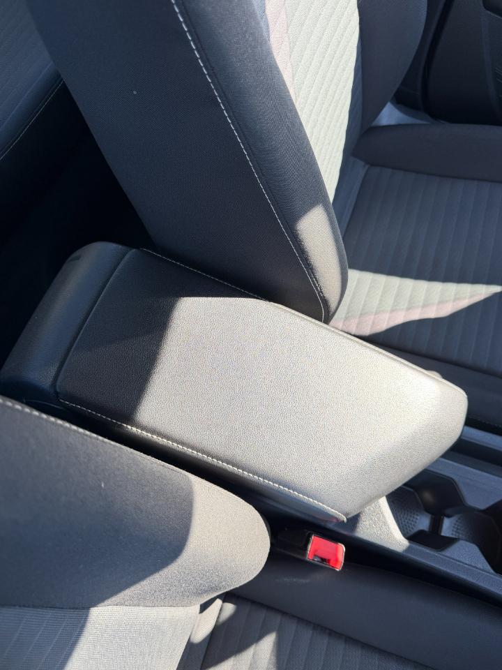 Volkswagen Jetta S Auto 2025