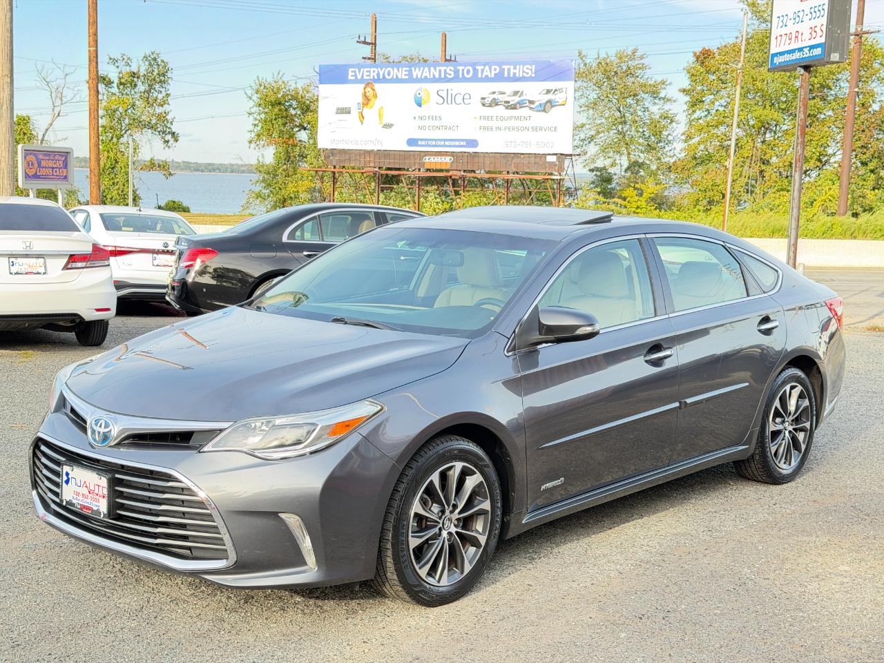 Toyota Avalon Hybrid 4dr Sdn XLE Premium (Natl) 2016