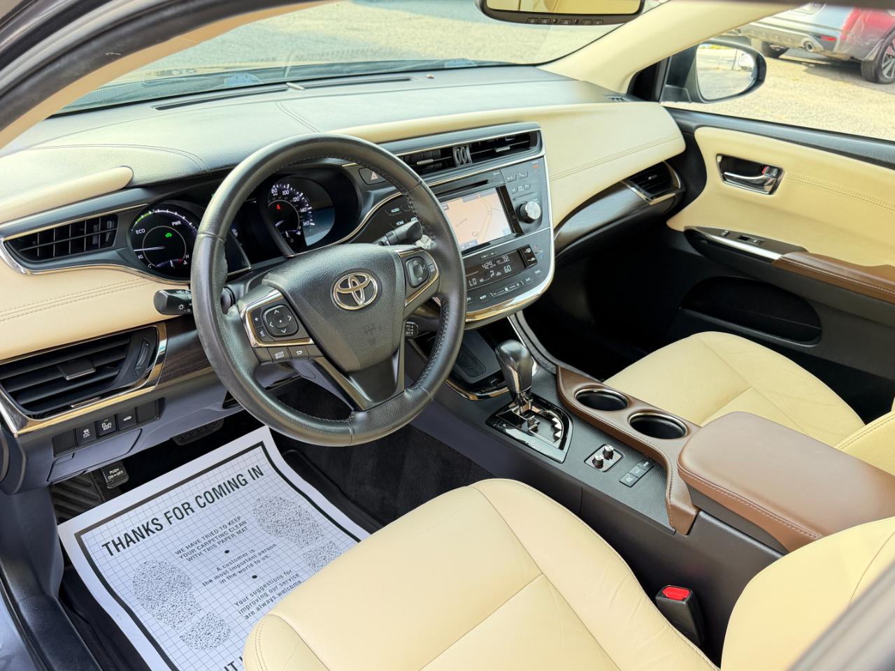 Toyota Avalon Hybrid 4dr Sdn XLE Premium (Natl) 2016
