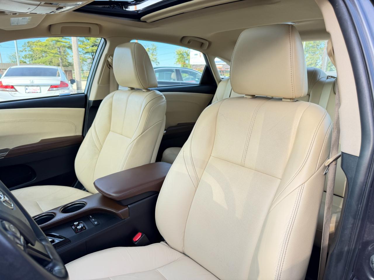 Toyota Avalon Hybrid 4dr Sdn XLE Premium (Natl) 2016