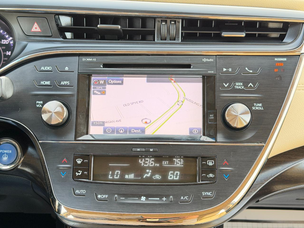 Toyota Avalon Hybrid 4dr Sdn XLE Premium (Natl) 2016