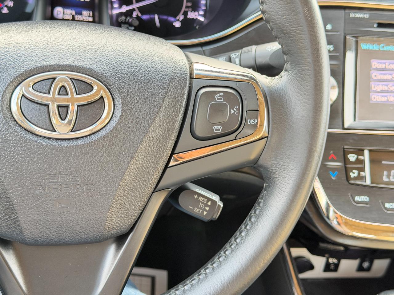 Toyota Avalon Hybrid 4dr Sdn XLE Premium (Natl) 2016