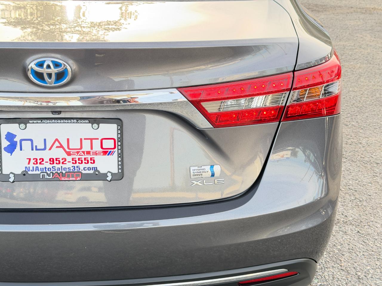 Toyota Avalon Hybrid 4dr Sdn XLE Premium (Natl) 2016