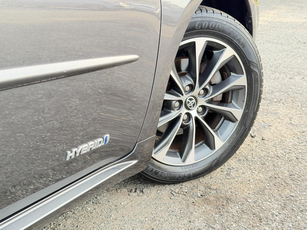 Toyota Avalon Hybrid 4dr Sdn XLE Premium (Natl) 2016