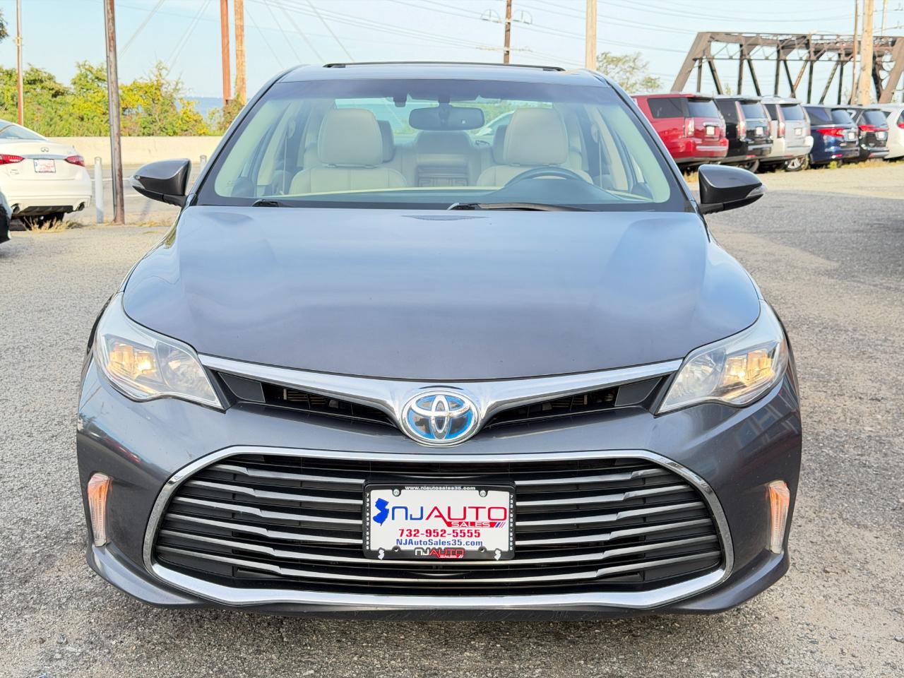 Toyota Avalon Hybrid 4dr Sdn XLE Premium (Natl) 2016