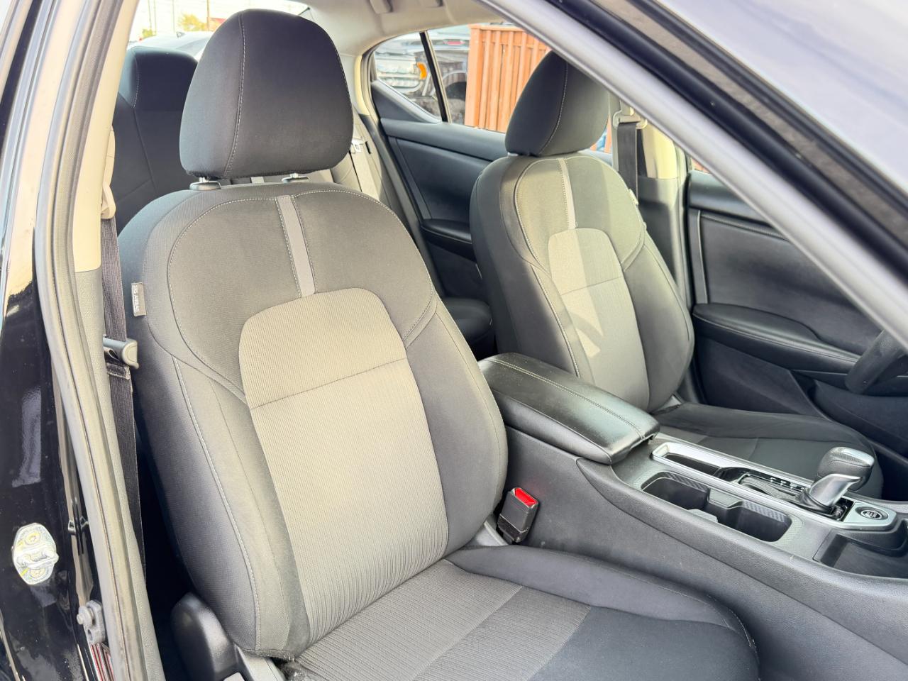 Nissan Sentra SV CVT 2024