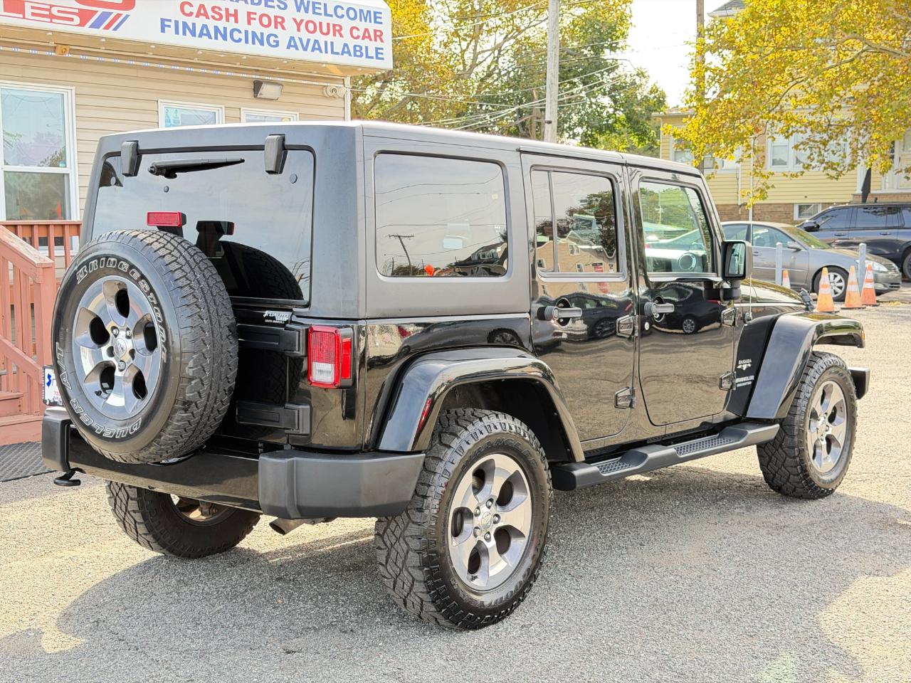 Jeep Wrangler Unlimited 4WD 4dr Sahara 2016