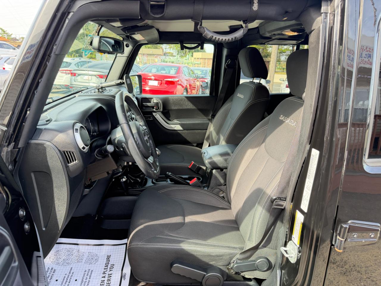 Jeep Wrangler Unlimited 4WD 4dr Sahara 2016