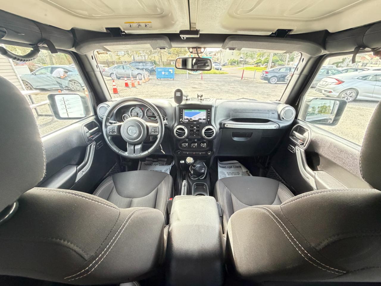 Jeep Wrangler Unlimited 4WD 4dr Sahara 2016