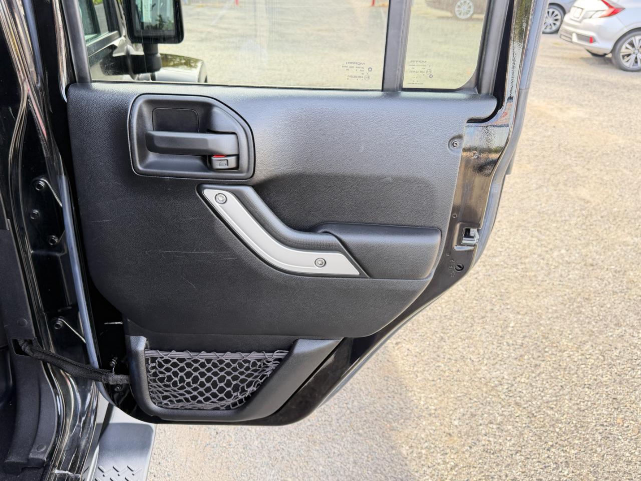 Jeep Wrangler Unlimited 4WD 4dr Sahara 2016