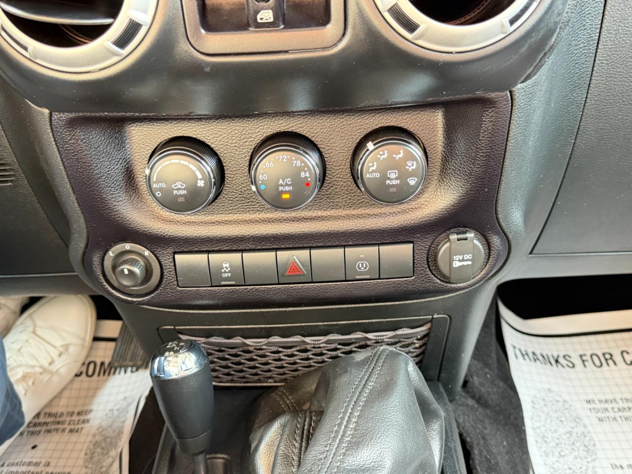 Jeep Wrangler Unlimited 4WD 4dr Sahara 2016