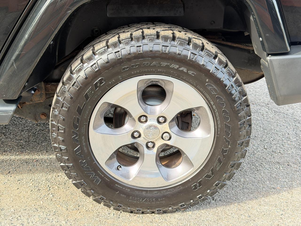 Jeep Wrangler Unlimited 4WD 4dr Sahara 2016